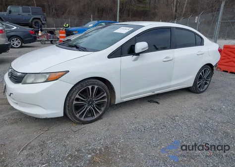 2012 Honda Civic Lx z USA, uszkodzony, nr VIN 2HGFB2F53CH323611
